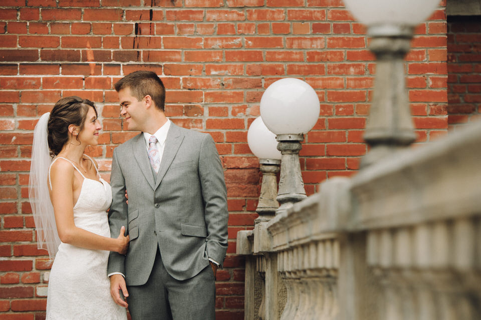 Wedding portrait at l’Espace Canal, Chateau Saint-Ambroise