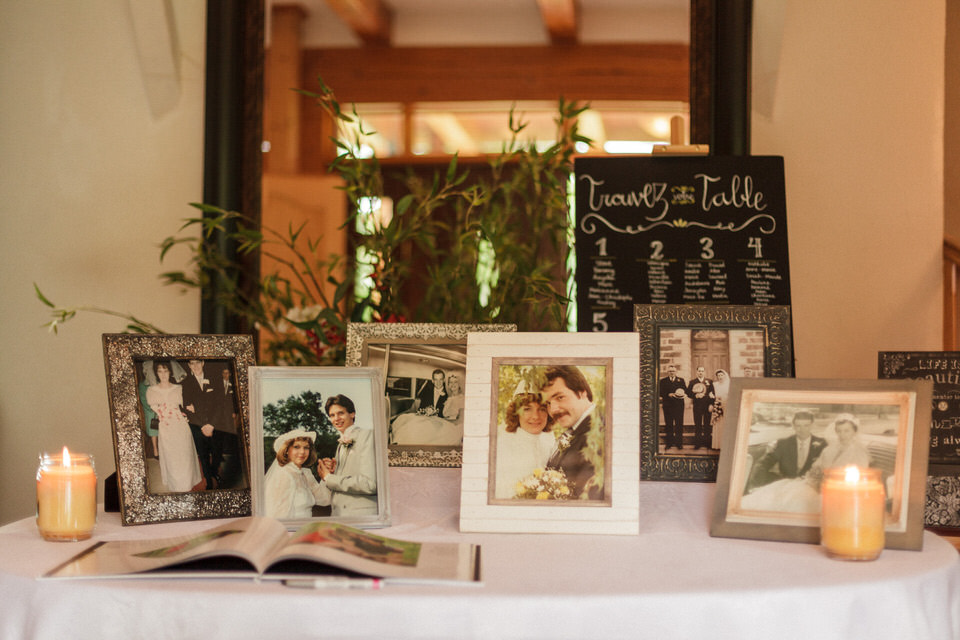 Décoration au mariage: Des photos de mariage de leurs familles à travers les années!