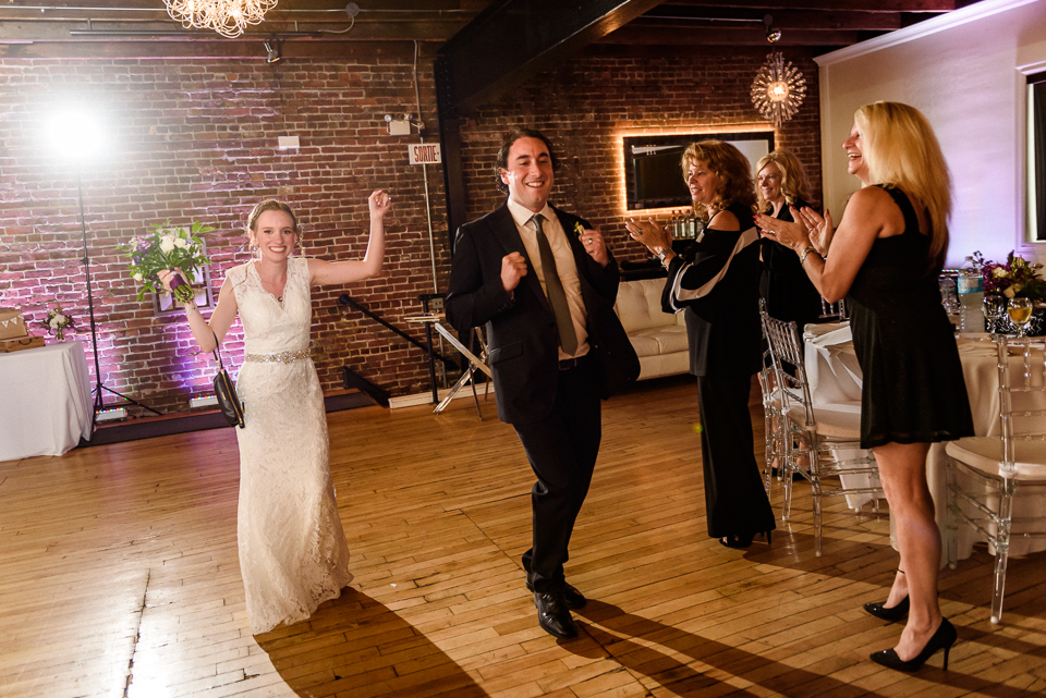 Wedding couple grand entrance at Canvas Loft in Lachine 03