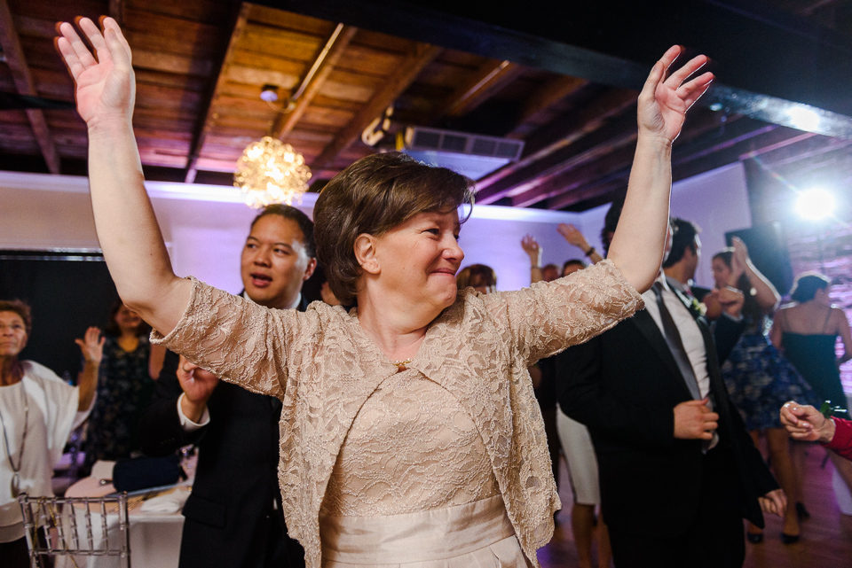 Everyone starts dancing as wedding couple arrives at Canvas Montreal 05