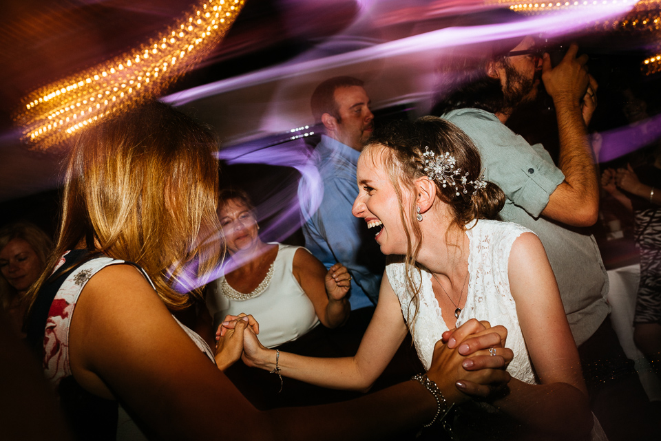 Wedding guests dancing at Canvas Montreal 01