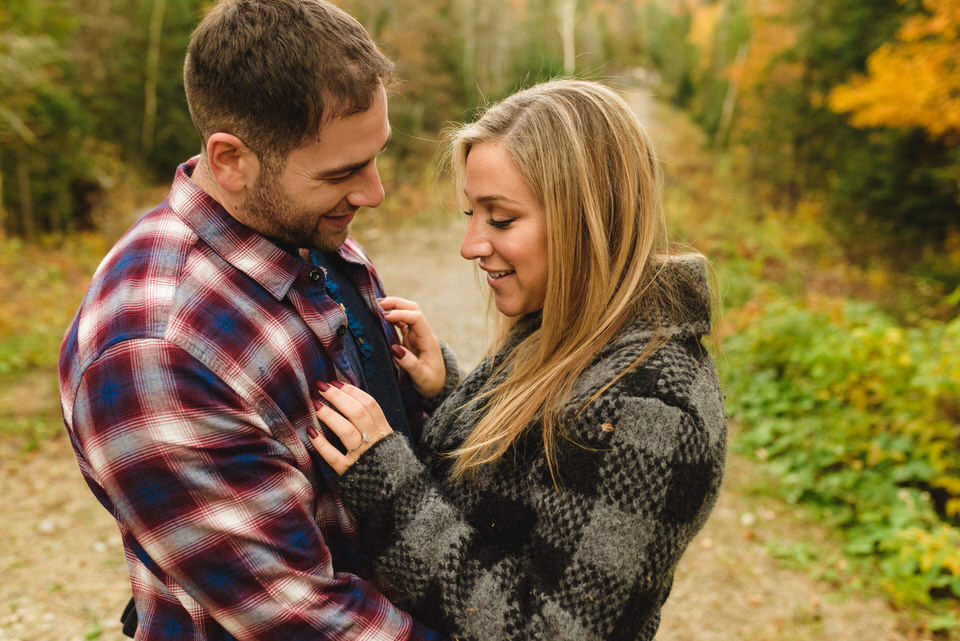 Fall engagement photos in the woods
